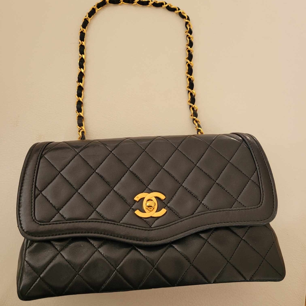 Chanel Black Quilted Leather Shoulder Bag